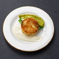 Биточек из камчатского краба с лососем в Дубок