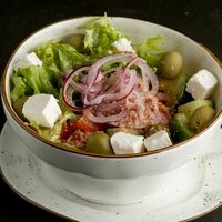 Салат Греческий в Mesto Sushi & Grill