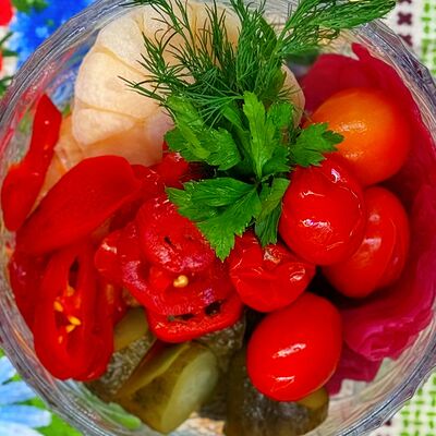 Домашние Соления ассорти в Ресторан Хата возле Шереметьево по цене 865 ₽