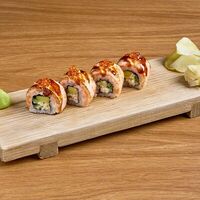 С крабом и обоженным лососем 4 шт в Клёво