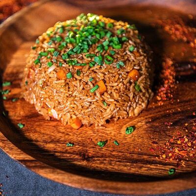 Фрайд райс с креветкамив Tom-Yam по цене 590 ₽