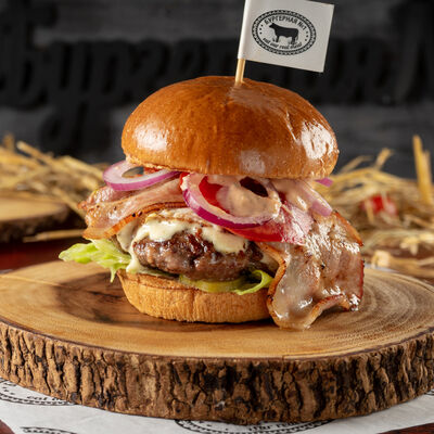 Бургер Бородач в Бургерная №1 по цене 580 ₽