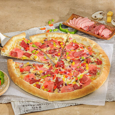 Пицца мясная в Pikapika по цене 4190 ₸