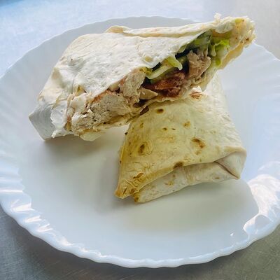 Шаурма классическая с курицей в КГБ как готовит бабушка по цене 379 ₽