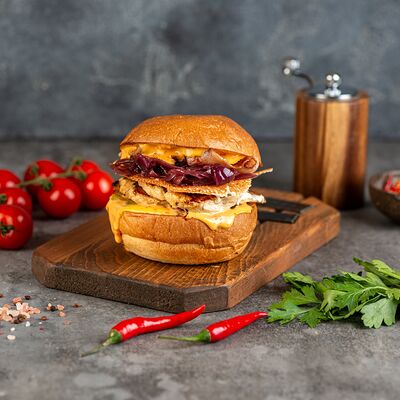 Курочка конфи в Manny's Burger по цене 740 ₽