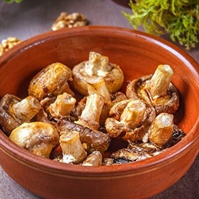 Шампиньоны в тандыре в Сулугуни по цене 333 ₽