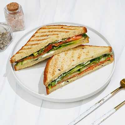 Сэндвич с лососем в Магбургер & Братья Караваевы по цене 315