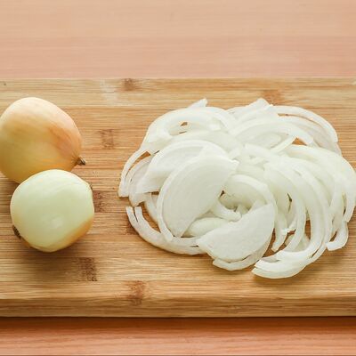 Лук маринованныйв Мангал & Бар по цене 100 ₽