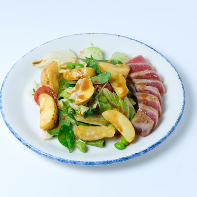 Нисуаз с тунцом в TOAST CAFE по цене 780 ₽