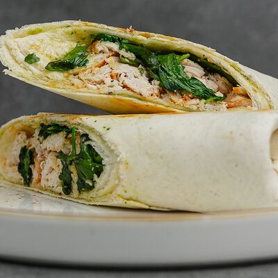 Тортилья с курицей и кинзой в Гурман по цене 280 ₽