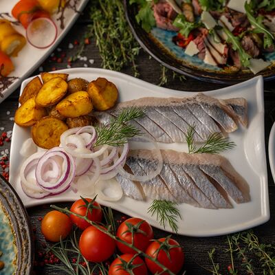 Сельдь с картофелем в Zagarro по цене 450 ₽