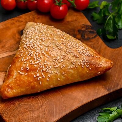 Самса с курицей в Курица Гриль Шаурма по цене 160 ₽