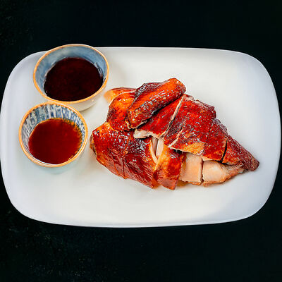 Курица по-пекински в Mr. Lee по цене 3300 ₽