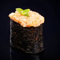 Гункан лосось спайси в Space sushi