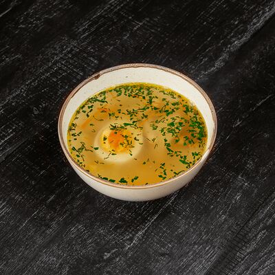 Куриный суп с домашней лапшой в Я тебя люля по цене 520 ₽