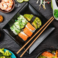 Логотип Sushi Tori