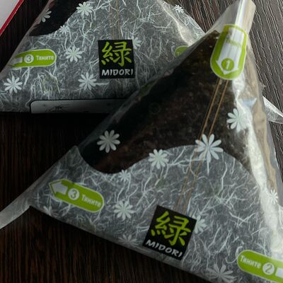 Онигири с креветкой в Пянсе по цене 219 ₽