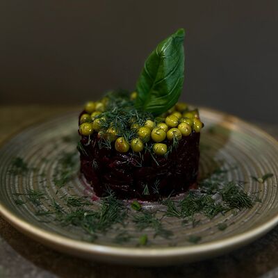 Свекольный салат в Реган по цене 450 ₽