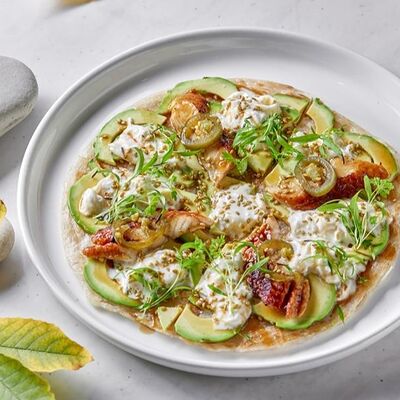 Индийская лепешка роти с копчёным угрем в Море на Патриках по цене 850