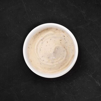 Соус Цезарь в Пицца Семейная точка по цене 50 ₽