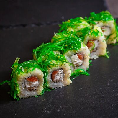 Суши ролл Fusion в Sushiwok по цене 3380 ₸