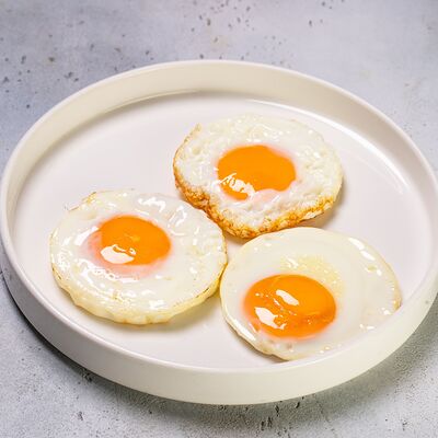 Яичница из 3-х яиц в Чайка по цене 180 ₽