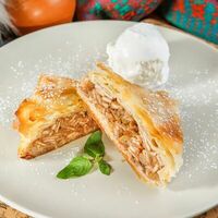 Штрудель с яблоком в Хинкальная Чито Гврито