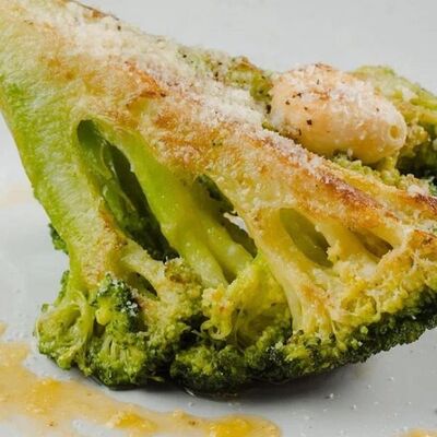 Брокколи с пармезаном в Сыроварня по цене 390 ₽