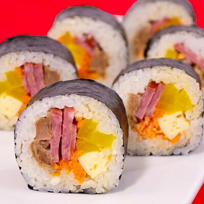 Кимпаб с тунцом в Камикадзе по цене 412 ₽