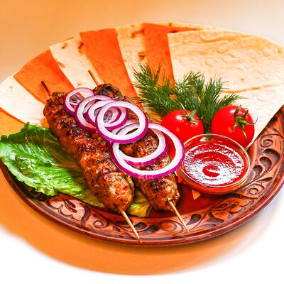 Люля-кебаб из говядины-свинины в Избушка по цене 450 ₽