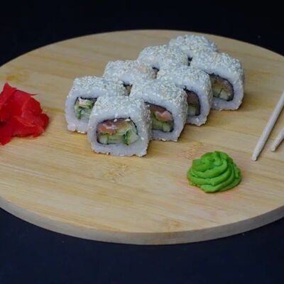 Ролл Острый в Yo! Sushi по цене 480 ₽