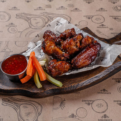 Куриные крыльяв Braubauer по цене 480 ₽