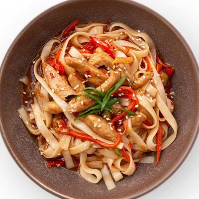 Вок с курицей и овощами в Точка вкуса по цене 375 ₽