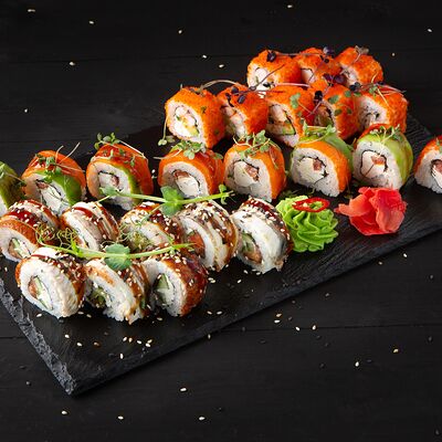 Токиов Sushi n roll по цене 3443 ₽