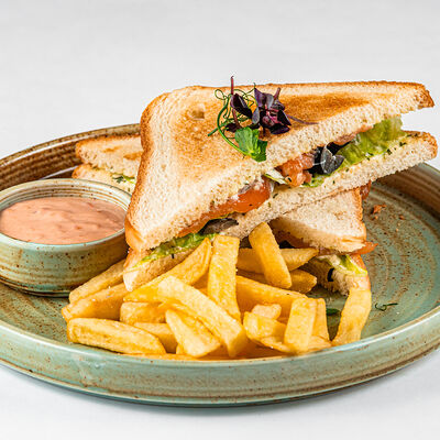 Сэндвич с сёмгой в Фёст по цене 490 ₽