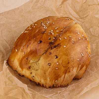 Самса тандырная с бараниной в Шаурма по цене 123 ₽