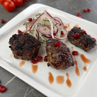 Печень говяжья в сетке Хан-кебаб в Рандеву по цене 580 ₽