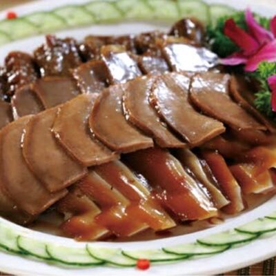 Ассорти из холодных закусокв ГУаНЬ ЯНЬ по цене 1870 ₽