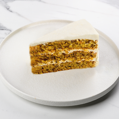 Морковный торт в Starbucks (R) по цене 2800 ₸