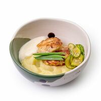Пюрешка с рублеными куриными котлетами в Паруса