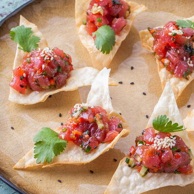 Острый тунец на хрустящих чипсах в BonoBo по цене 580 ₽