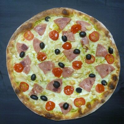 Пицца Капрезе 30 см в Pizza Fest по цене 440 ₽