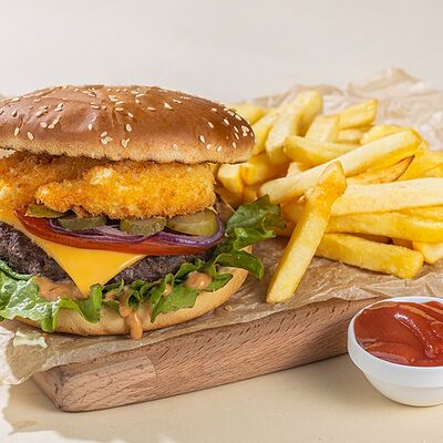 Бургер с креветками в Rollstreet по цене 579 ₽