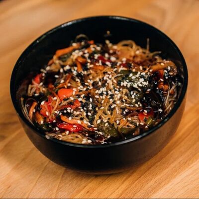 Фунчоза с овощами в FoodBox по цене 350 ₽