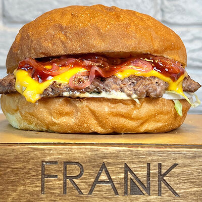 Бургер Техасский в Frank bar&kitchen по цене 605 ₽