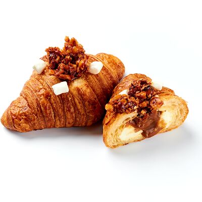 Круассан с пряной карамелью в 7:35 Заря & KitaEast по цене 410 ₽