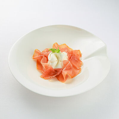 Буррата с пармой в La Scala Trattoria Ignazio по цене 42 р.