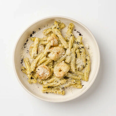 Паста сливочная с курицей/с креветками в smart day по цене 590 ₽