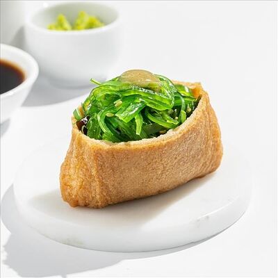 Инари с чукой в SeabasSushi по цене 310 ₽