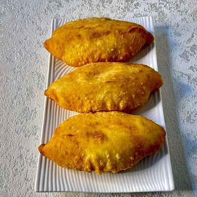 Пирожки с капустой горячиев Настроение вкуса по цене 495 ₽